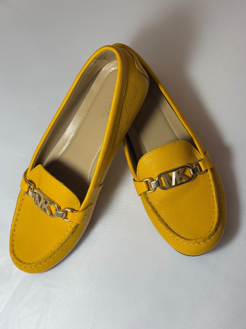 Michaels Kors Grier Yellow Leather Loafers Size 7